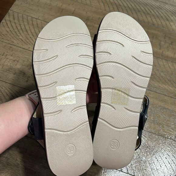 NWOT Patrizia by Spring Step sandals size 38 (us 7.5-8) - Picture 6 of 9